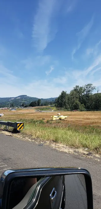 Oaks Mobile & RV Park Picture 6