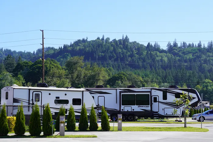 Belmont Loop RV Park Picture 8