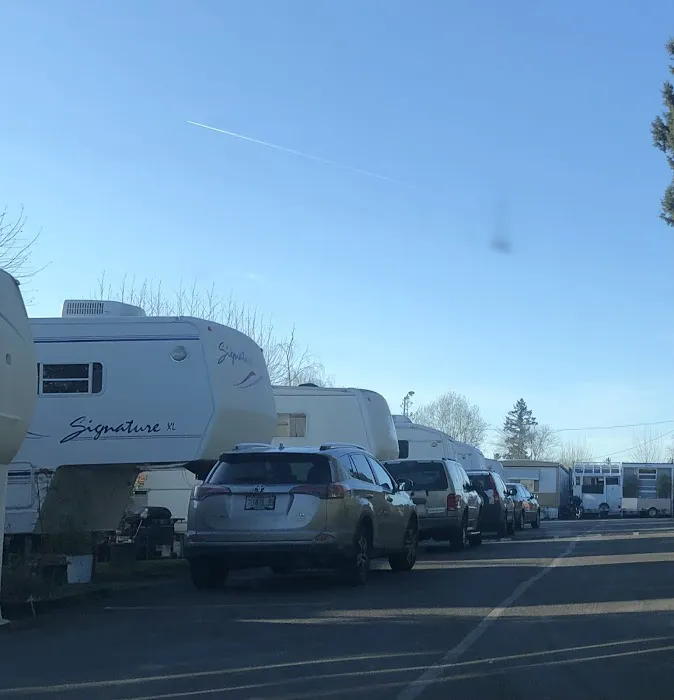 Cascade Mobile Villa Picture 3