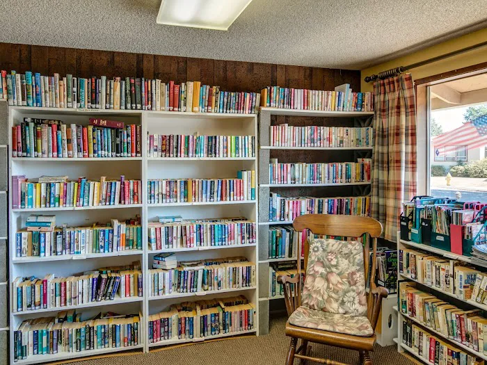 Woodburn Senior Estates Mobile Home Community Picture 7