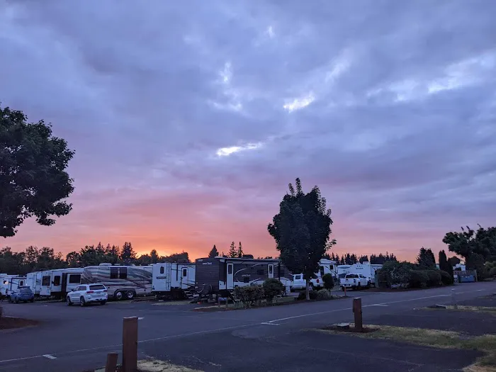 Portland-Woodburn RV Park Picture 10