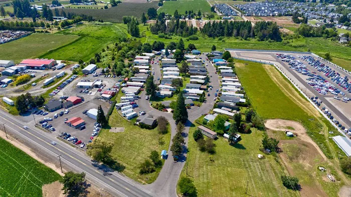 Shalimar Estates Picture 4