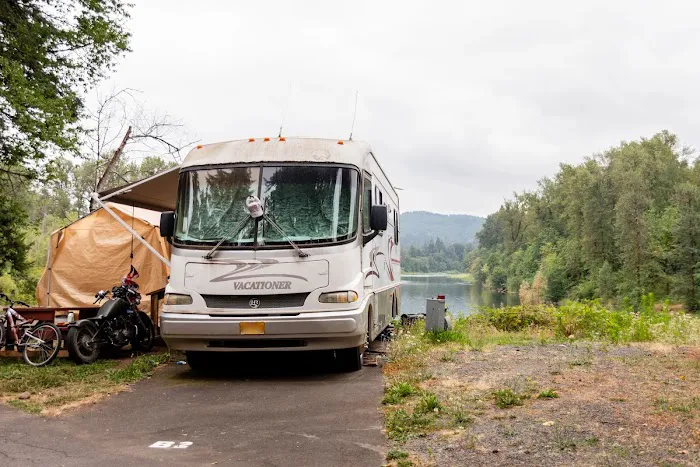 Lewis River RV Park and Country Store Picture 10