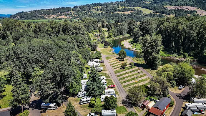 Camp Kalama RV Park Picture 4