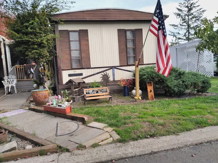 Azalea Gardens Mobile Manor Picture 6