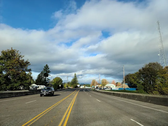 Chehalem Mobile Park Picture 1