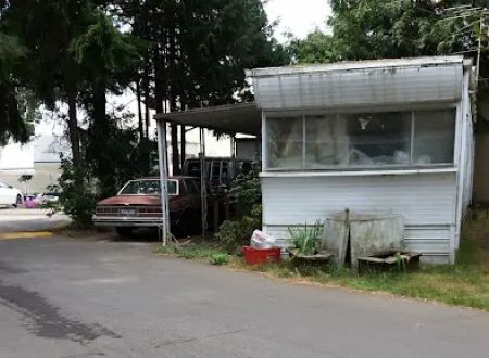 Pioneer Mobile Park