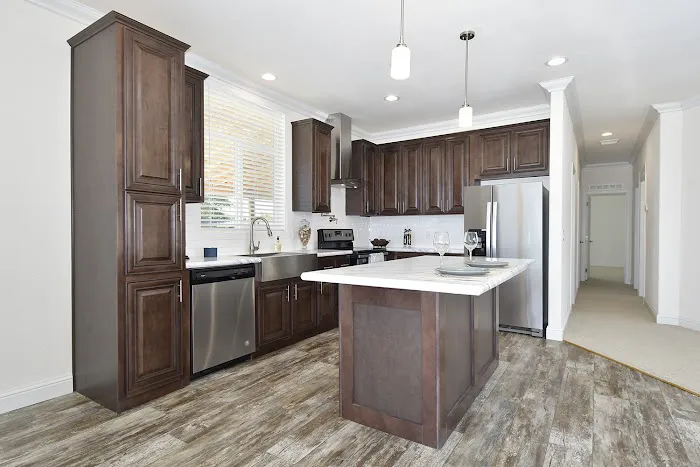 Heritage Village Mobile Home Community Picture 4