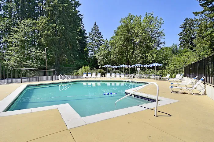 Heritage Village Mobile Home Community Picture 9