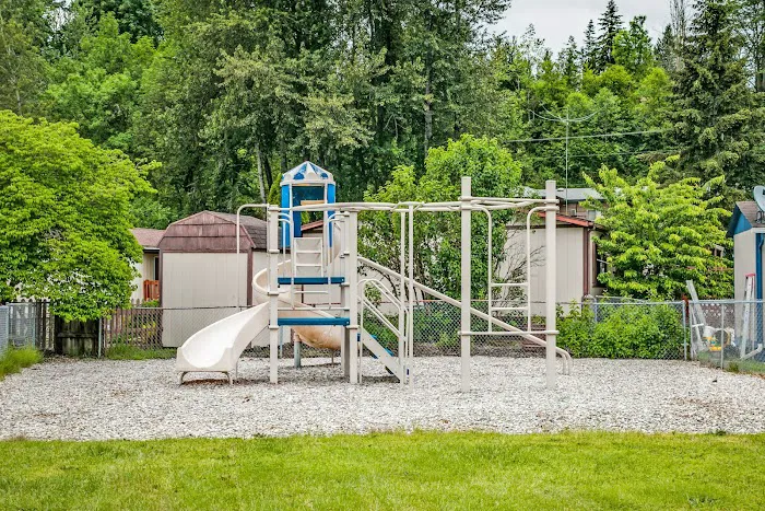 Brookhollow Estates Picture 3