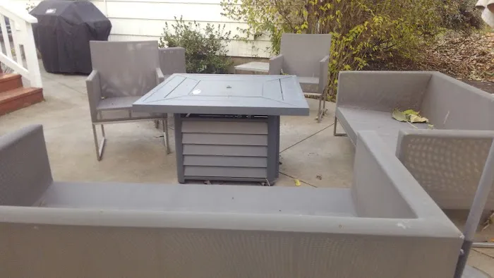 Dundee Hills Estate Picture 3