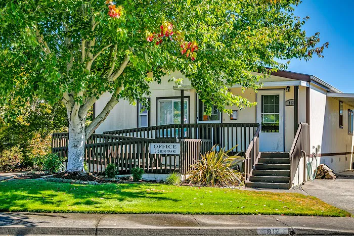 Windstone Village Picture 4