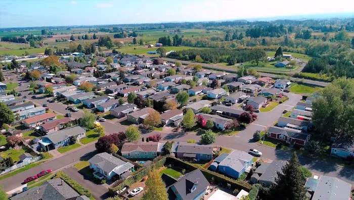 Windstone Village Picture 3