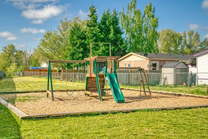 Windstone Village Picture 5