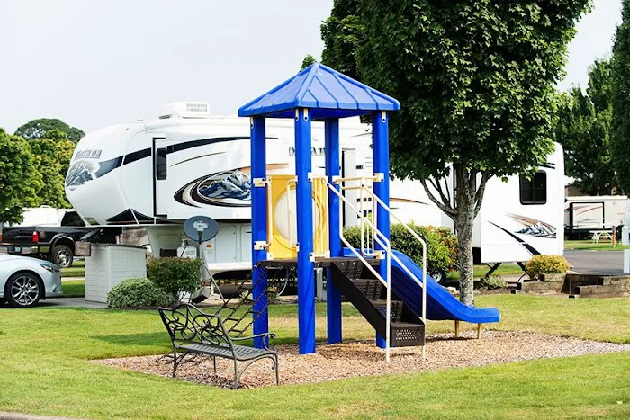 Phoenix RV Park & Storage Picture 9