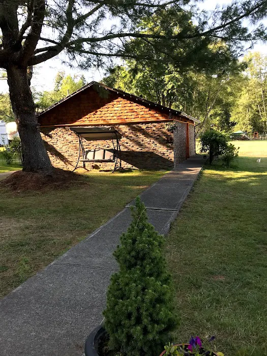 RV Outdoor Adventures & Cabins Picture 7