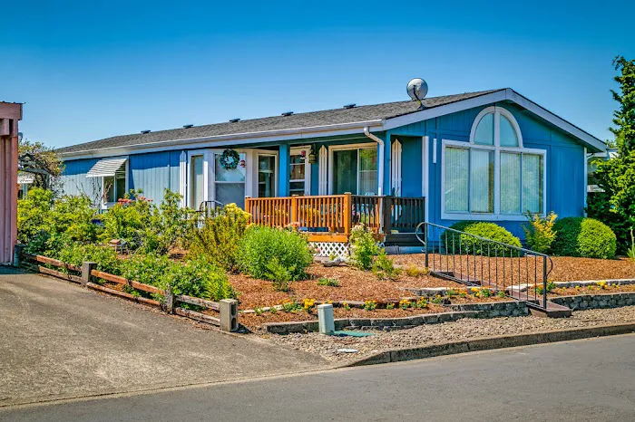 Heidi Manor Picture 5