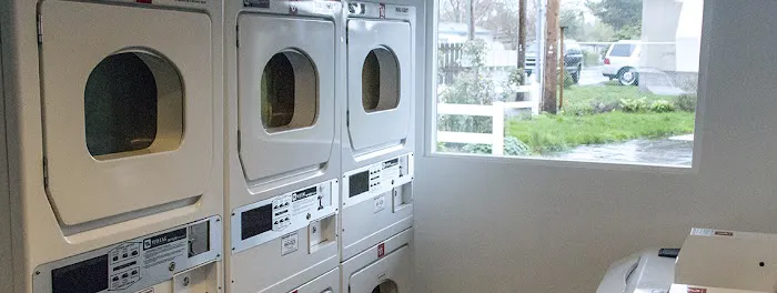 Rose Grove Mobile Home Community Picture 4