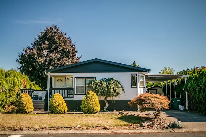 Briarwood Estates Picture 1