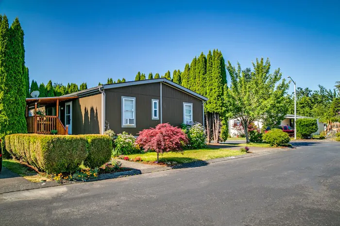 Briarwood Estates Picture 2