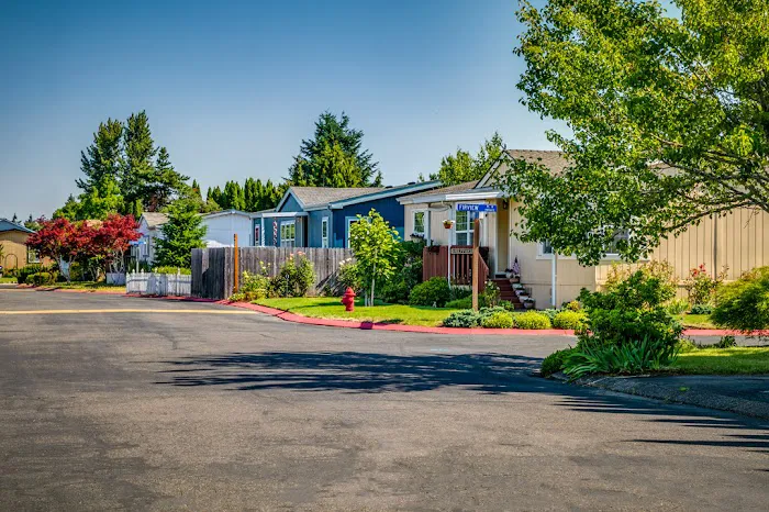 Briarwood Estates Picture 7