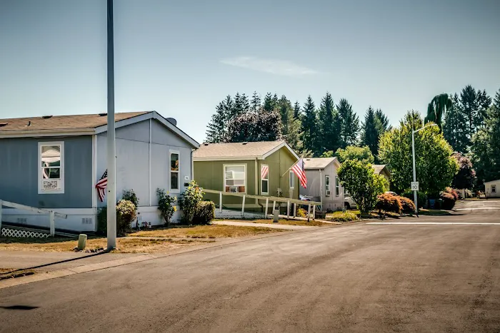 Briarwood Estates Picture 9