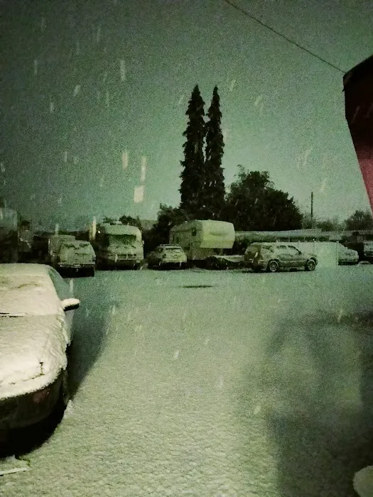 Salem Mobile Home & RV Park Picture 5