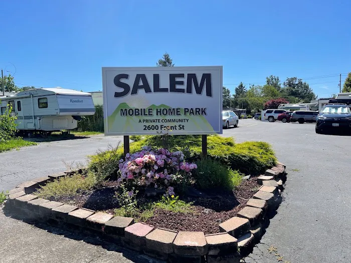 Salem Mobile Home & RV Park Picture 8