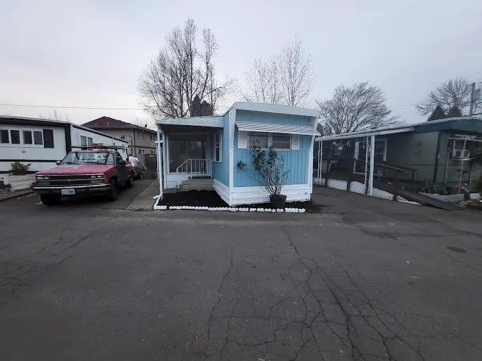 Center Street Mobile Park Picture 6