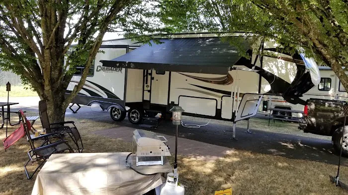 Salem Campground & RV Park Picture 2