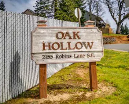Oak Hollow Picture 2
