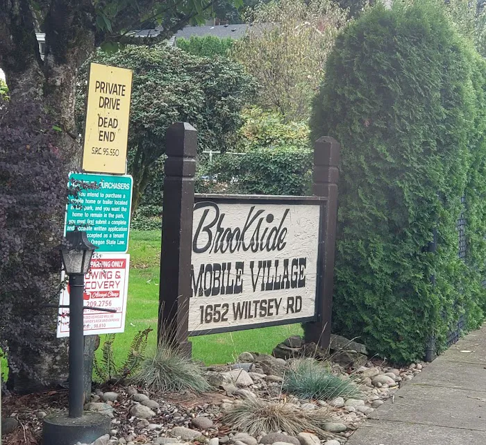 Brookside Mobile Home Park Picture 2