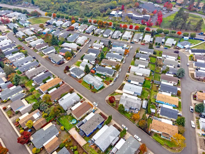 Oak Pointe Estates Picture 4