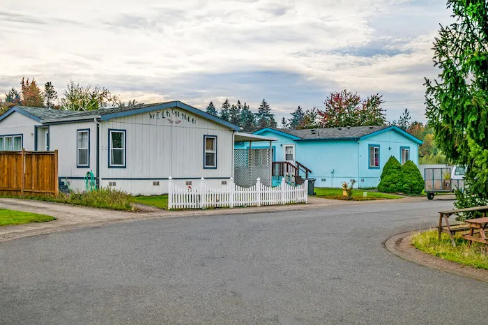 Oak Pointe Estates Picture 5