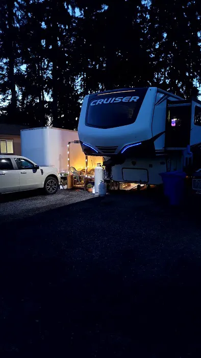 Frost Road Mobile Home Park Picture 3