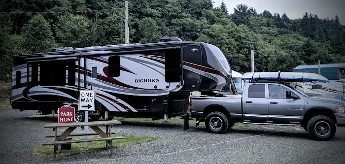 RV Park At The Bridge Picture 6