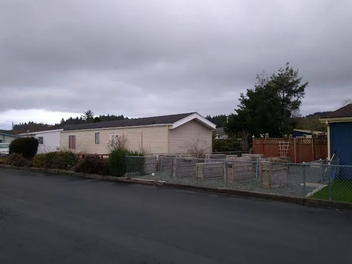 Glenwood Village Picture 6