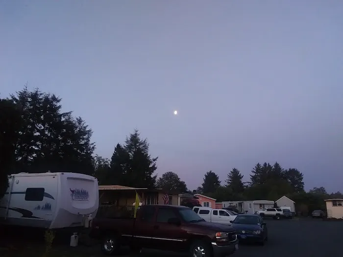 Alder Manor Mobile Home Park Picture 9