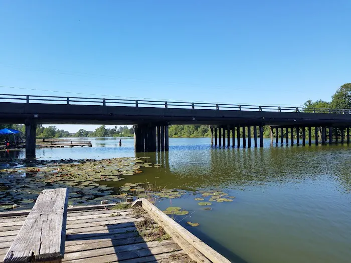 Sunset Lake Campground & RV Park Picture 5