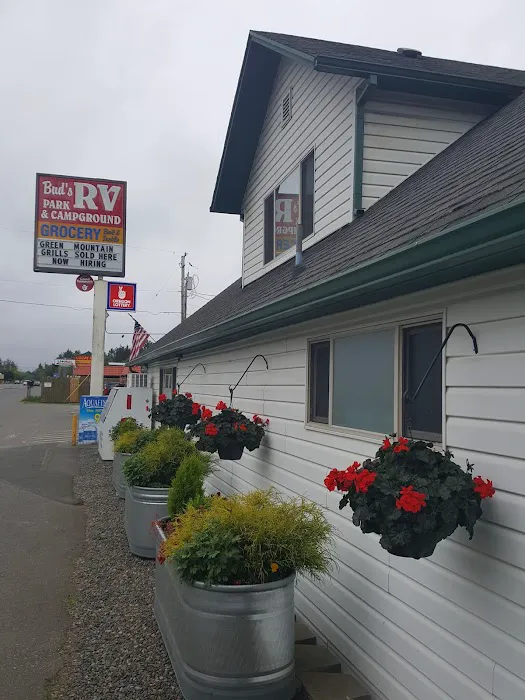 Bud's RV Park & Grocery Picture 9