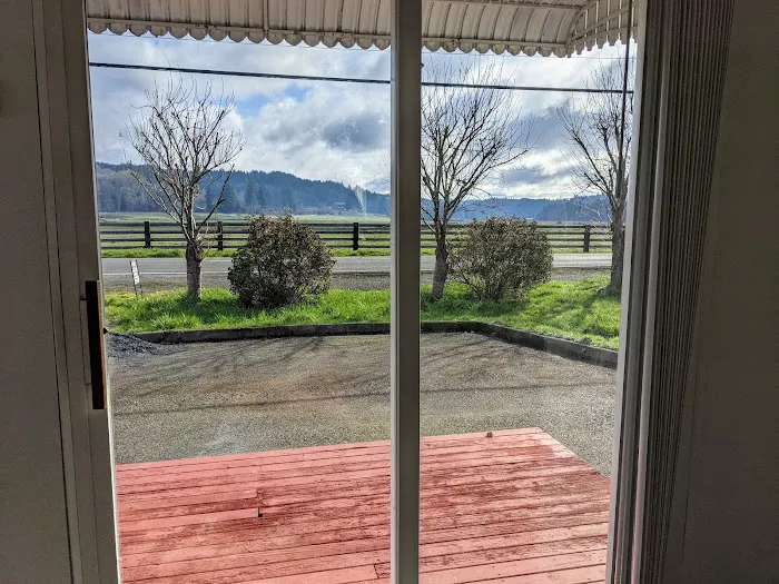 Country Life Estates Picture 1