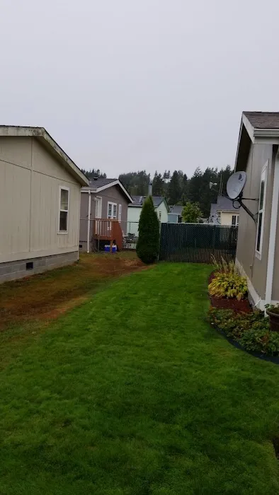 Hunters Walk Manufactured Home Comm office Picture 3