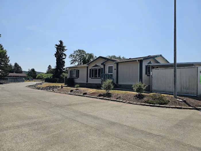 Hunters Walk Manufactured Home Comm office Picture 10