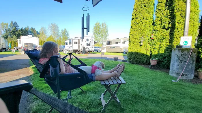 Midway 2 RV Park Picture 2