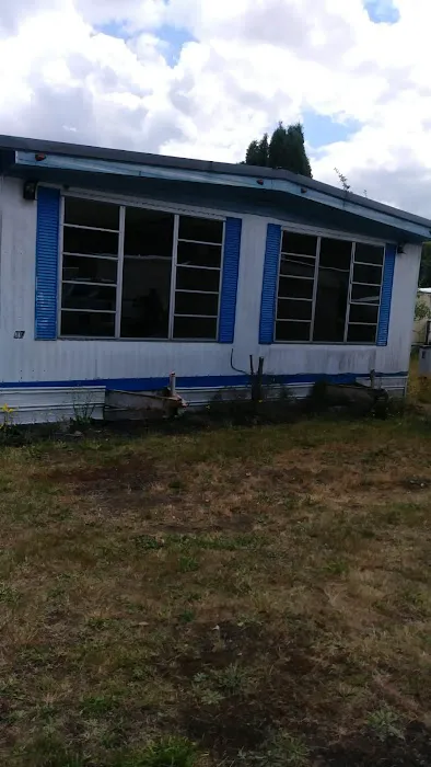 Skookumchuck Mobile Manor Picture 2