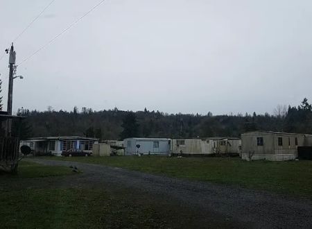 Skookumchuck Mobile Manor