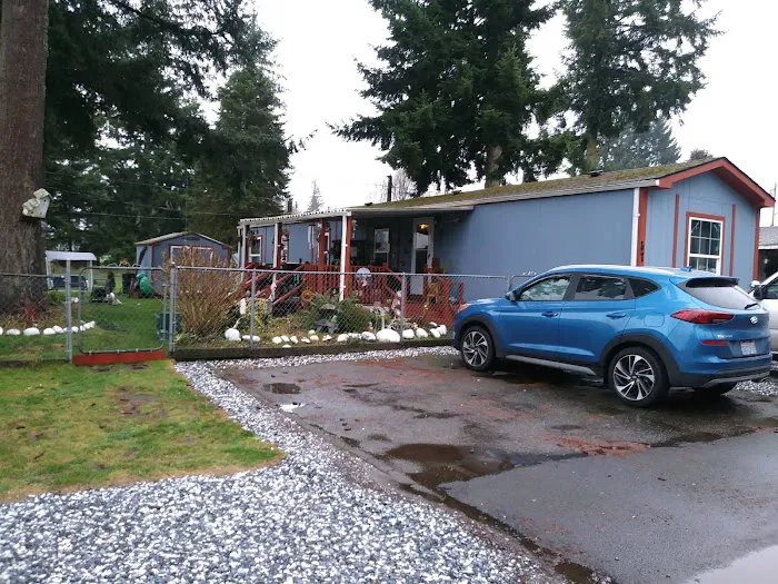 Prairie Pines LLC Picture 8