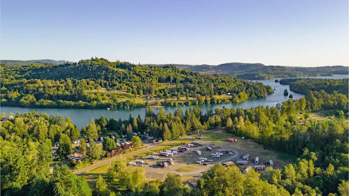 Harmony Lakeside RV & Cabins Resorts Picture 5