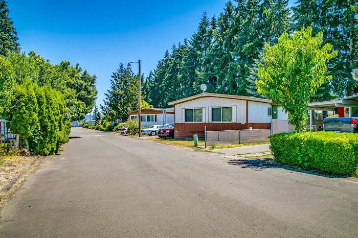 Monmouth Mobile Estates Picture 2