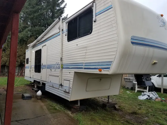 Dallas Mobile Home Village Picture 2